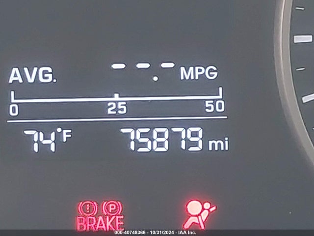 Hyundai ELANTRA SE 2018 5NPD74LF6JH390725 Image 16