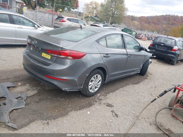 Hyundai ELANTRA SE 2018 5NPD74LF6JH390725 Image 4