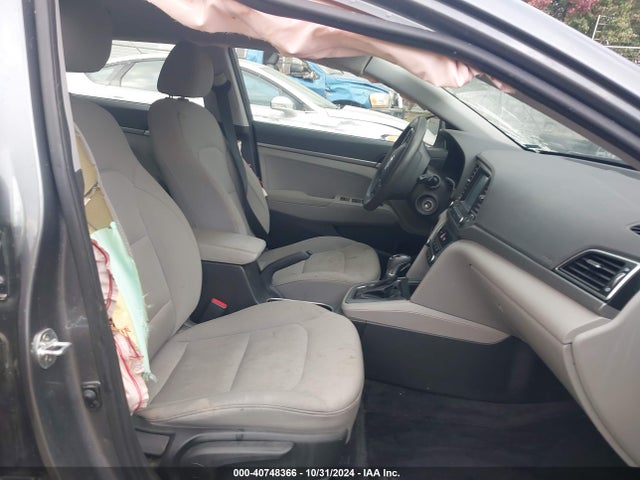 Hyundai ELANTRA SE 2018 5NPD74LF6JH390725 Image 5