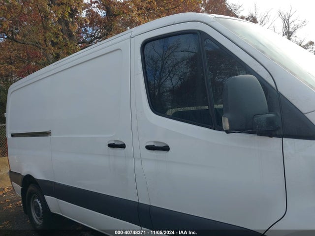 W1W40BHY7LT025315 Mercedes-Benz Sprinter 2500 Standard Roof I4