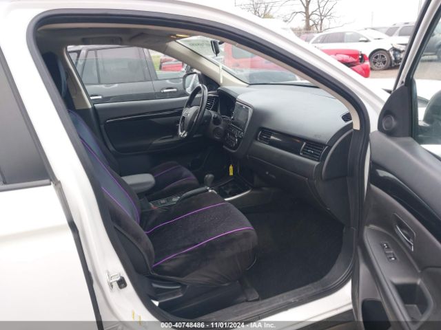 JA4AD3A30HZ011200 Mitsubishi Outlander Se