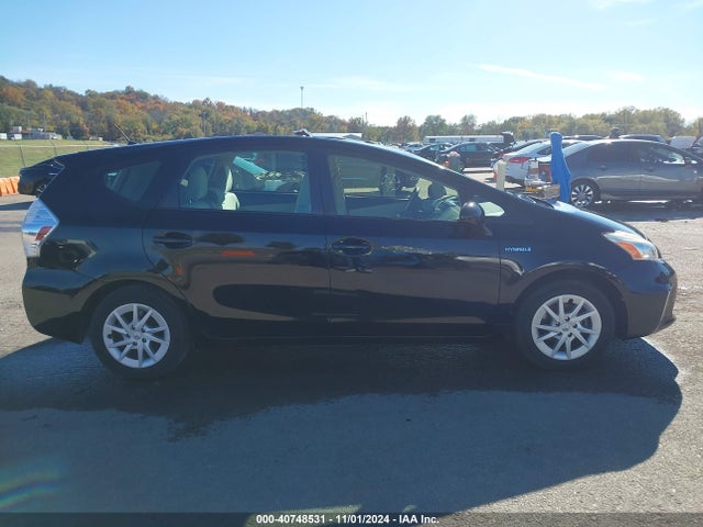 Toyota Prius V Two 2014 JTDZN3EU8EJ001405 Image 13