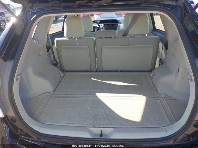 Toyota Prius V Two 2014 JTDZN3EU8EJ001405 Image 19