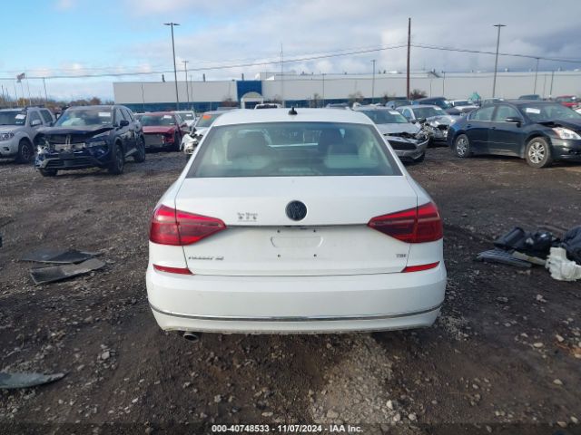 1VWBA7A33JC025947 Volkswagen Passat 2.0t Se