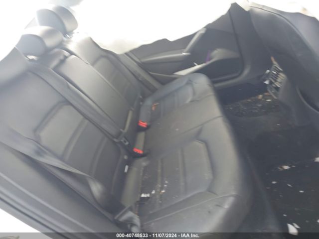 1VWBA7A33JC025947 Volkswagen Passat 2.0t Se