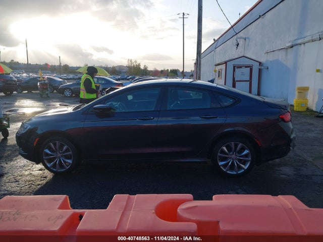 1C3CCCDG2GN185196 Chrysler 200 S