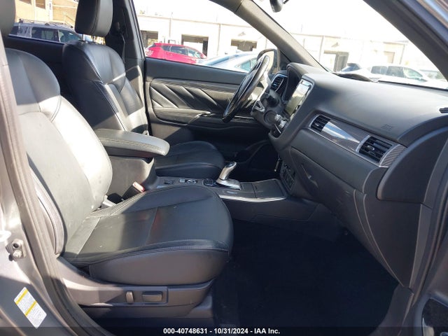 Mitsubishi Outlander Phev Sel S- 2020 JA4J24A52LZ009941 Image 5