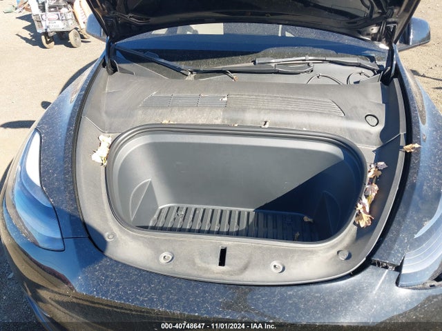 2021 TESLA MODEL Y 5YJYGDEF0MF215890 Photo 9