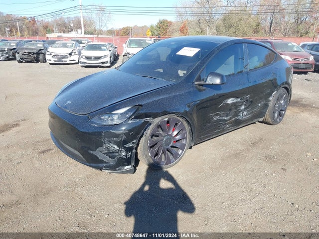 2021 TESLA MODEL Y 5YJYGDEF0MF215890 Photo 1