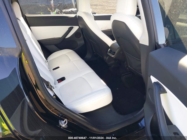 2021 TESLA MODEL Y 5YJYGDEF0MF215890 Photo 7