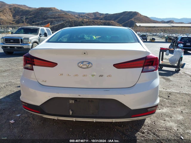 Hyundai ELANTRA SE 2019 5NPD74LF3KH401214 Image 17