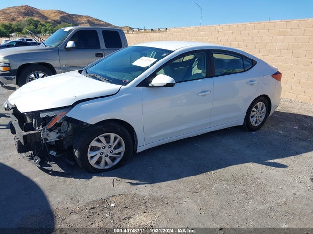Hyundai ELANTRA SE 2019 5NPD74LF3KH401214 Image 2