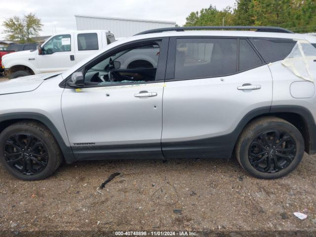 3GKALMEV2LL302117 GMC Terrain Fwd Sle