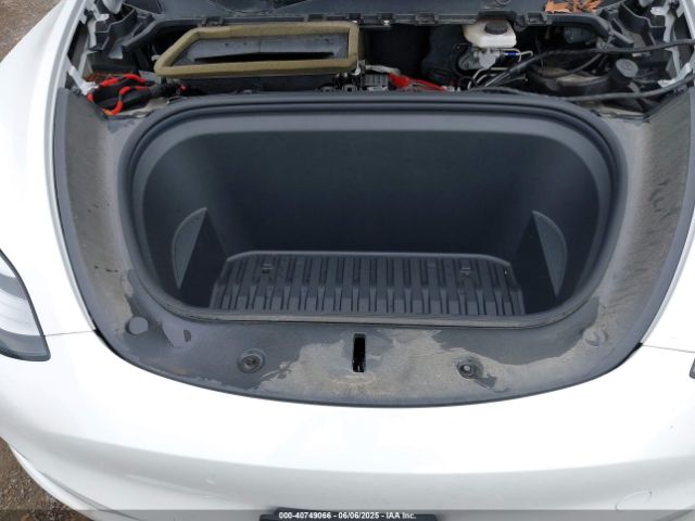 5YJYGDEE7MF208748 Tesla 2021
