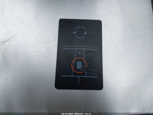5YJYGDEE7MF208748 Tesla 2021