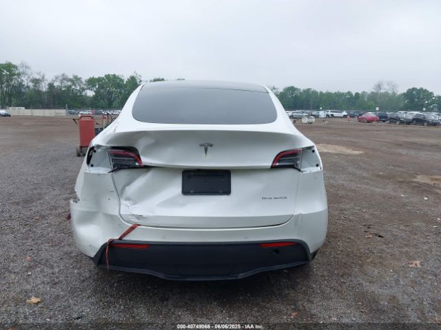 5YJYGDEE7MF208748 Tesla 2021
