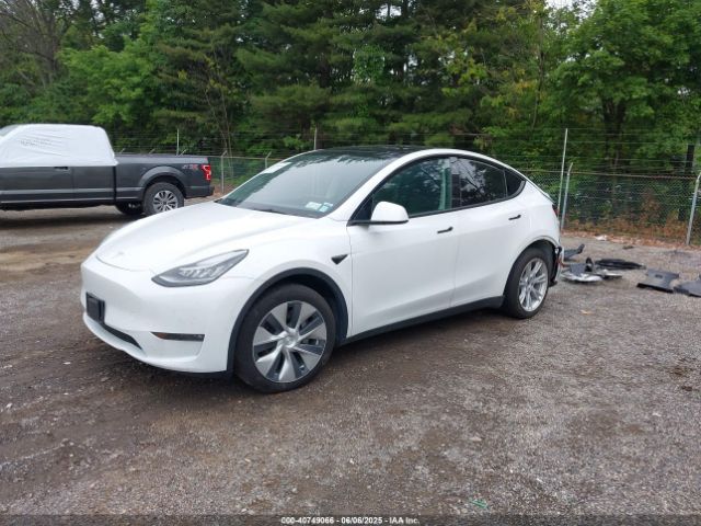 5YJYGDEE7MF208748 Tesla 2021
