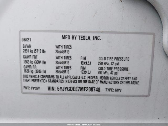 5YJYGDEE7MF208748 Tesla 2021