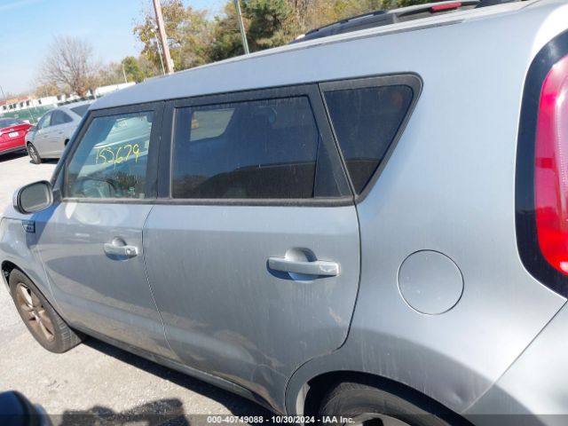 KNDJN2A22J7559348 KIA Soul