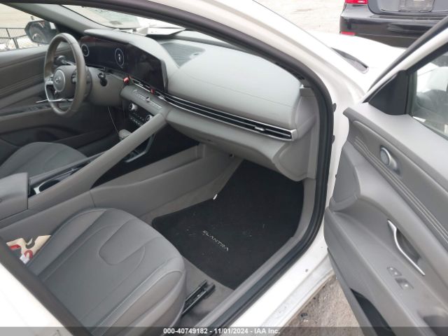 5NPLS4AG4PH111979 Hyundai ELANTRA SEL