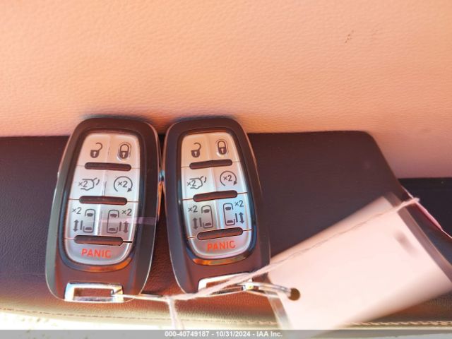 2022 CHRYSLER PACIFICA 2C4RC1BG9NR138566 Photo 10