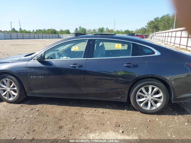 1G1ZD5ST0NF125819 Chevrolet Malibu Fwd Lt