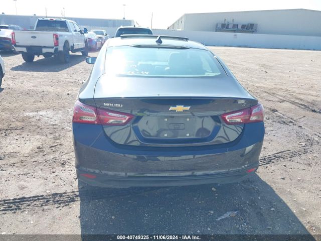 1G1ZD5ST0NF125819 Chevrolet Malibu Fwd Lt