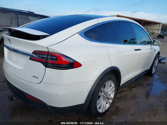 2016 TESLA MODEL X 5YJXCBE26GF007820 Photo 3
