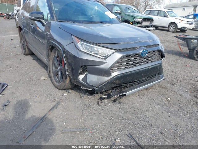 2T3EWRFV8KW045729 Toyota Rav4 Hybrid Xse