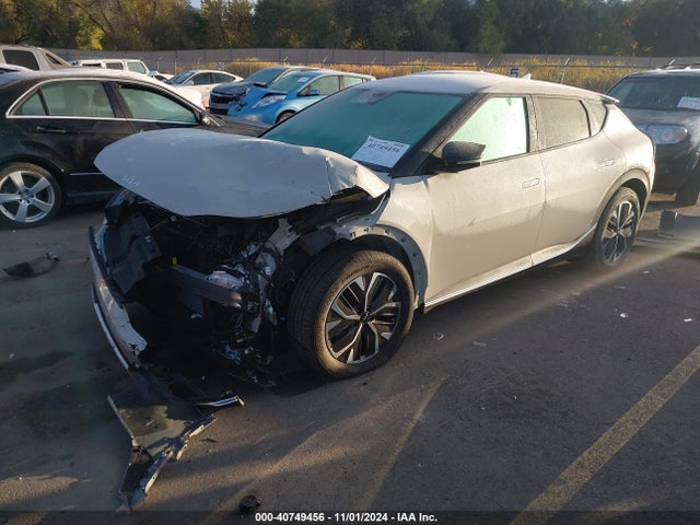 KIA Ev6 Light Long Range 2024 KNDC3DLC8R5215336 Image 2