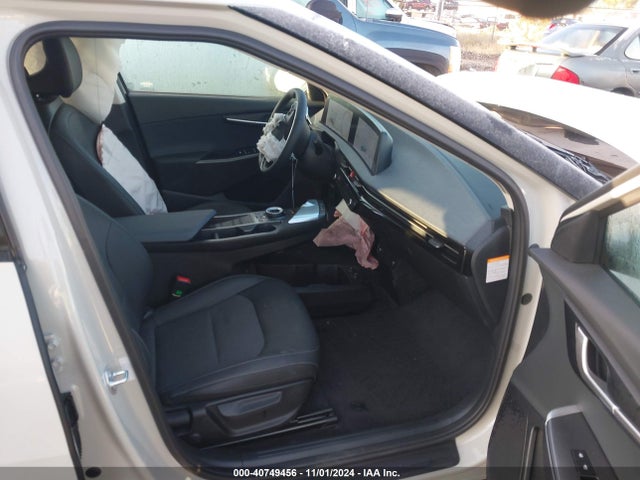 KIA Ev6 Light Long Range 2024 KNDC3DLC8R5215336 Image 5