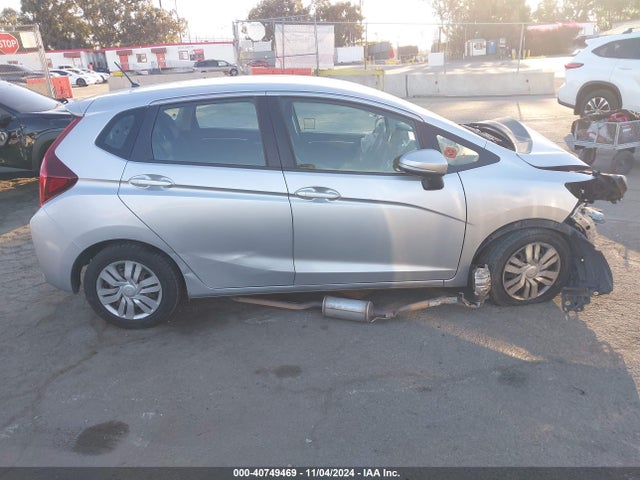 Honda FIT LX 2015 3HGGK5H54FM716378 Image 14