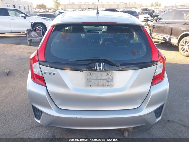 Honda FIT LX 2015 3HGGK5H54FM716378 Image 17