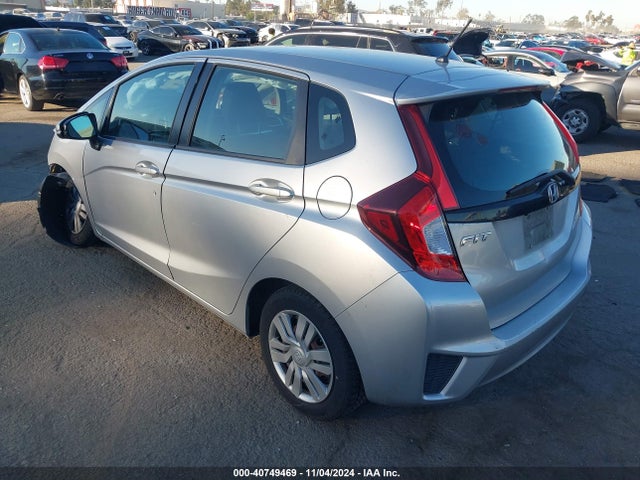 Honda FIT LX 2015 3HGGK5H54FM716378 Image 3