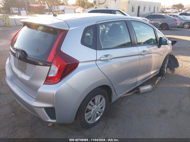 Honda FIT LX 2015 3HGGK5H54FM716378 Image 4