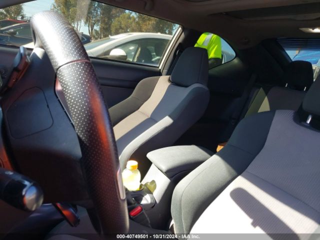 JTKJF5C73GJ022662 Scion TC
