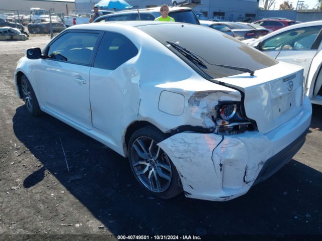 JTKJF5C73GJ022662 Scion TC