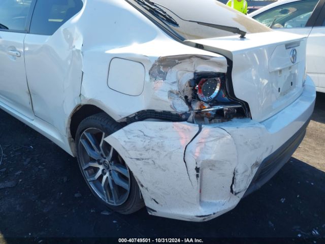 JTKJF5C73GJ022662 Scion TC