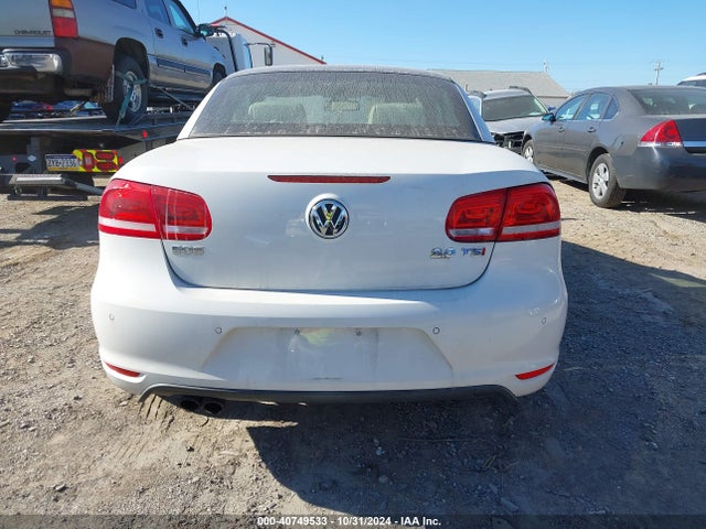 Volkswagen Eos Executive 2014 WVWFW8AH7EV005671 Image 16
