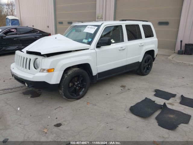1C4NJPBA4FD328959 Jeep Patriot Altitude Edition