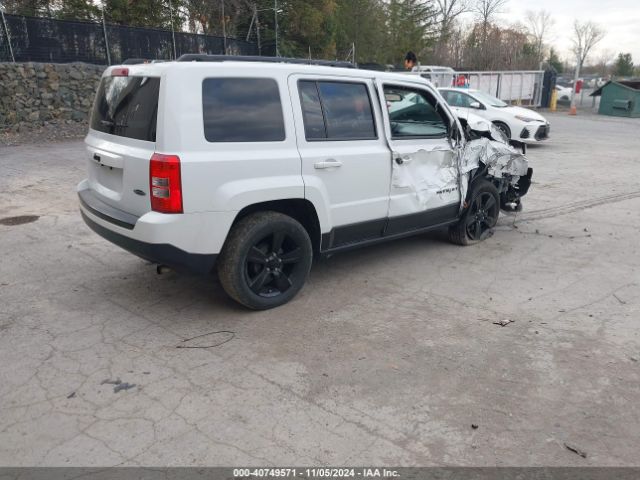 1C4NJPBA4FD328959 Jeep Patriot Altitude Edition