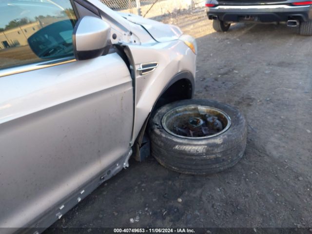 1FMCU9GX7EUC80357 Ford ESCAPE SE