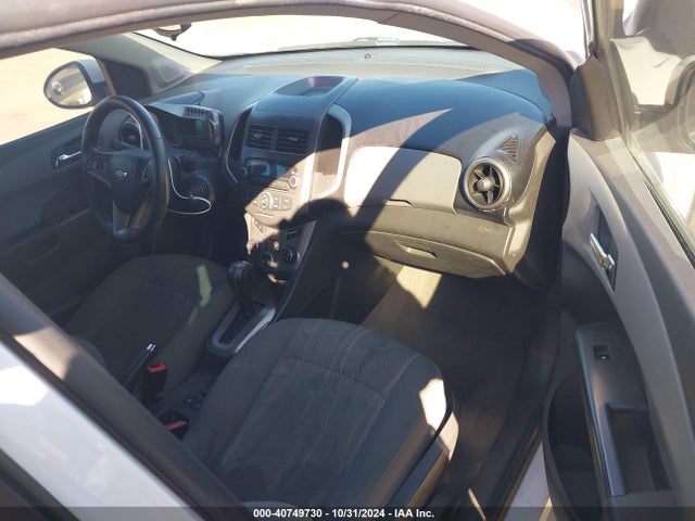 Chevrolet Sonic Lt Auto 2014 1G1JC5SH3E4100565 Image 5