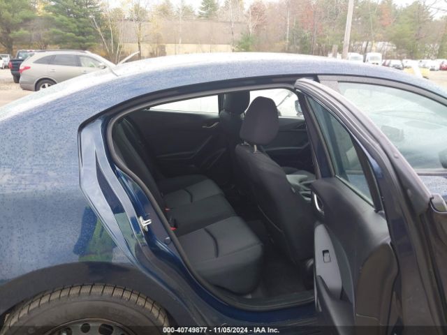JM1BM1U77E1137125 Mazda Mazda3 I Sport