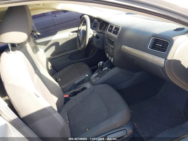 3VWD17AJ5FM258371 Volkswagen Jetta 1.8t Se