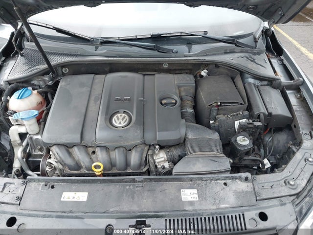 1VWBP7A32EC002213 Volkswagen Passat 2.5l Se