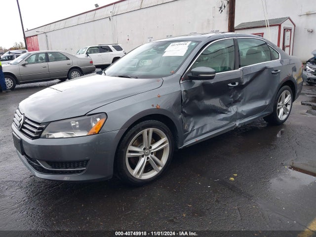 1VWBP7A32EC002213 Volkswagen Passat 2.5l Se