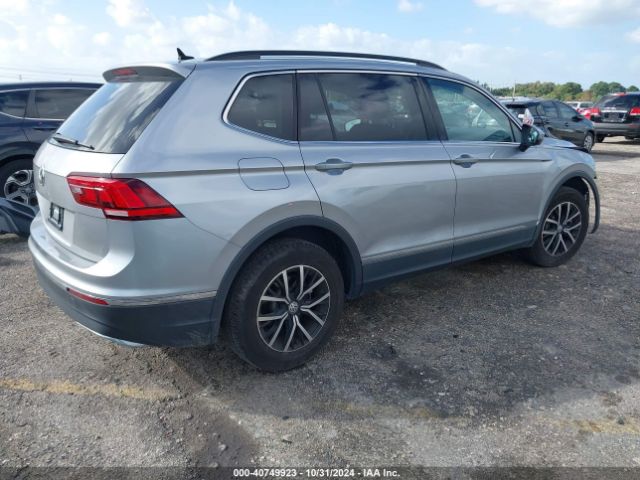 3VV3B7AX2MM082460 Volkswagen Tiguan 2.0t Se/2.0t Se R-line Black/2.0t Sel