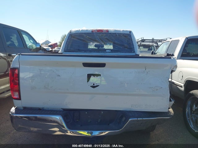 3C6RR6KT7LG290185 RAM 1500 Classic Tradesman  4x2 5'7 Box