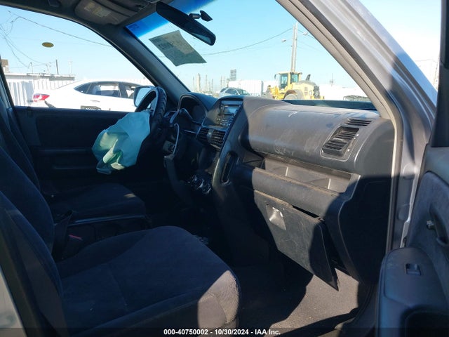 40750002 :رقم المزاد ، JHLRD78805C053837 vin ، 2005 Honda Cr-v Ex مزاد بيع